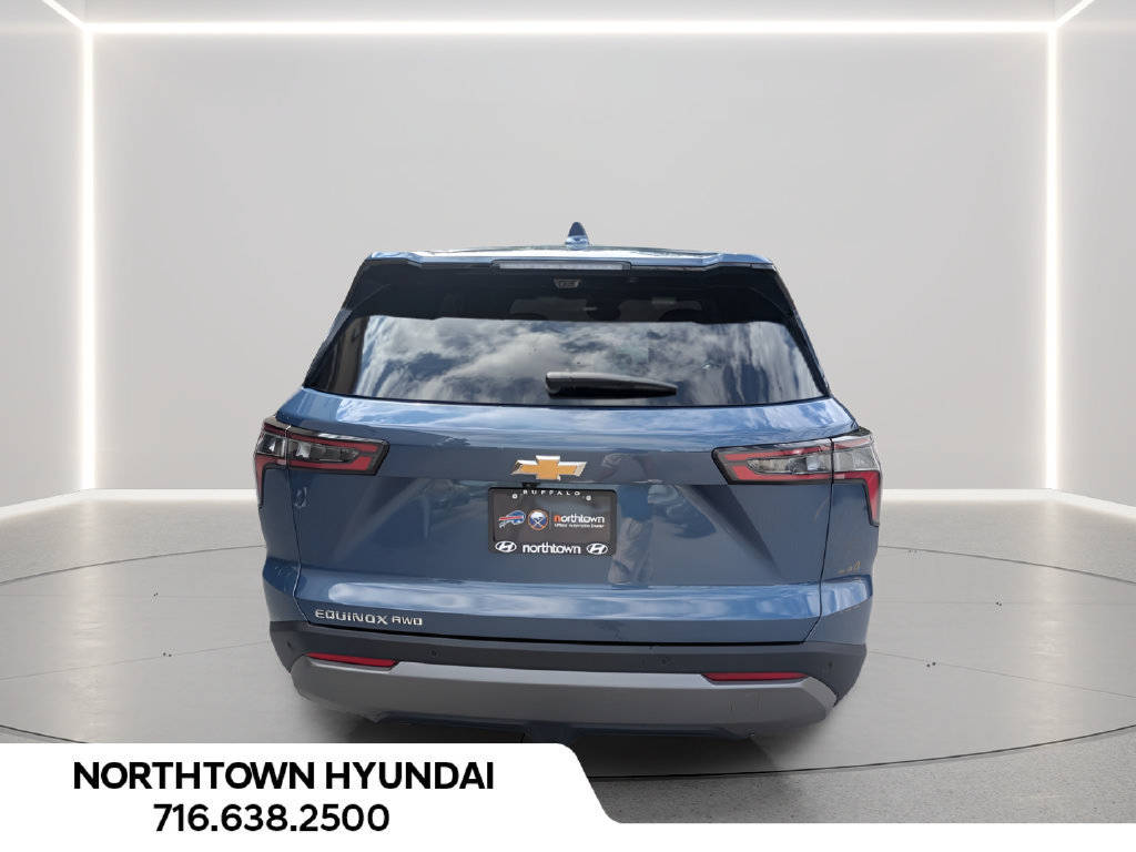 Used 2025 Chevrolet Equinox LT w/ Safety and Technology Package AWD/4WD image 14