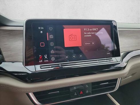 Used 2024 Volkswagen Atlas SEL Premium R-Line image 19