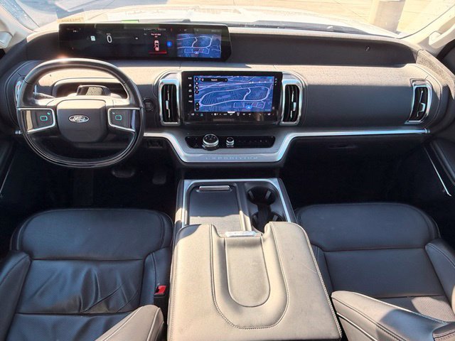 Used 2025 Ford Expedition Max Platinum AWD/4WD image 12