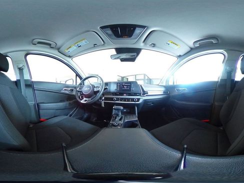 Used 2025 Kia Sportage LX FWD image 41