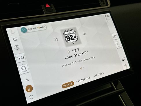 Certified 2025 Land Rover Range Rover Evoque S image 17