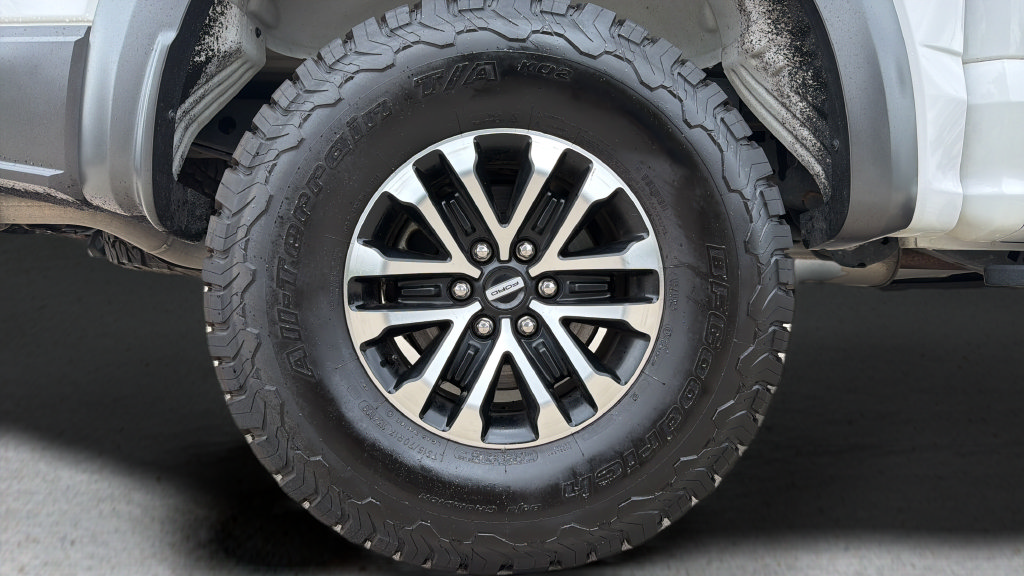 Used 2019 Ford F150 Raptor w/ Equipment Group 802A Luxury AWD/4WD image 27