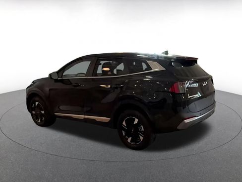 Used 2026 Kia Sportage LX AWD/4WD image 9
