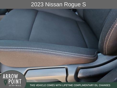 Used 2023 Nissan Rogue S image 23