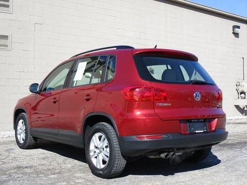 Used 2016 Volkswagen Tiguan S image 5