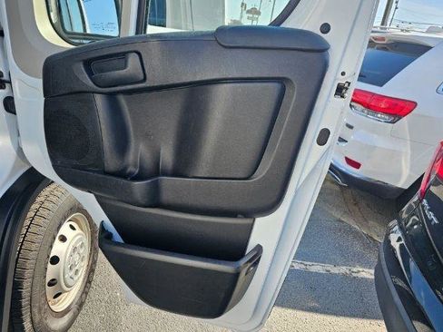 Used 2022 RAM ProMaster 2500 FWD image 30