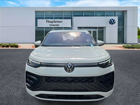 New 2026 Volkswagen Tiguan SEL R-Line AWD/4WD image 2
