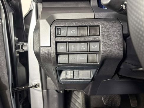 Used 2024 Toyota Tacoma TRD Off-Road image 17