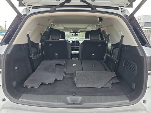 Used 2025 Nissan Pathfinder SL w/ SL Premium Package FWD image 14