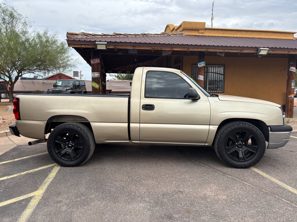 Used 2004 Chevrolet Silverado 1500 W/T RWD image 4