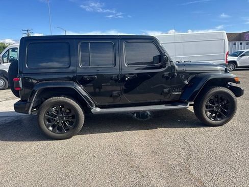 Used 2021 Jeep Wrangler Unlimited Sahara AWD/4WD image 5