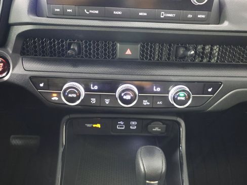 Used 2024 Honda CR-V EX image 18