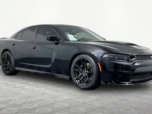Used 2022 Dodge Charger Scat Pack w/ Daytona Edition Group RWD image 3