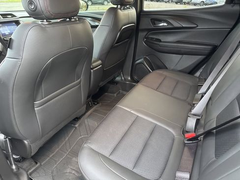 Used 2023 Chevrolet TrailBlazer RS w/ Sun and Liftgate Package image 18