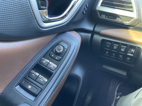 Used 2022 Subaru Forester Touring w/ Popular Package #3 image 30