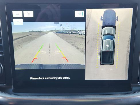 Used 2023 Ford F150 Lariat w/ Trailer Tow Package image 22