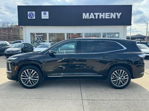 Certified 2025 Buick Enclave Avenir w/ Super Cruise Package AWD/4WD image 2