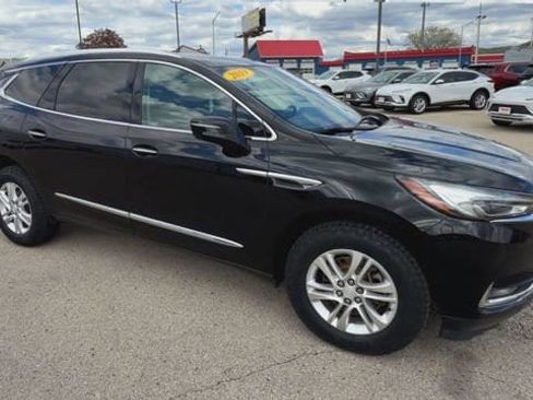 Used 2019 Buick Enclave Essence AWD/4WD image 3