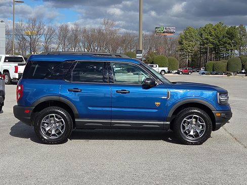 Used 2023 Ford Bronco Sport Badlands image 6