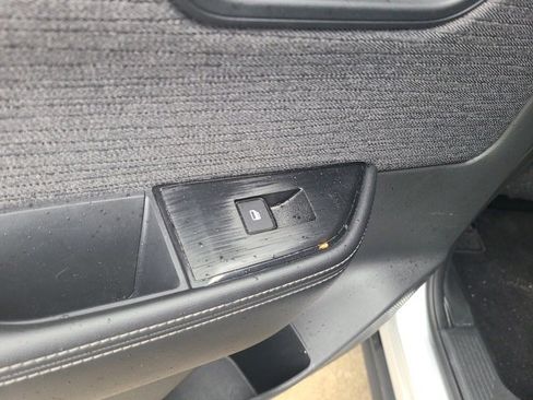 Used 2023 Nissan Rogue SV image 15