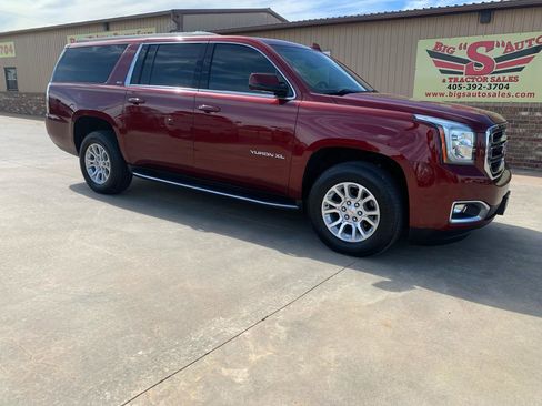Used 2020 GMC Yukon XL SLT AWD/4WD image 1