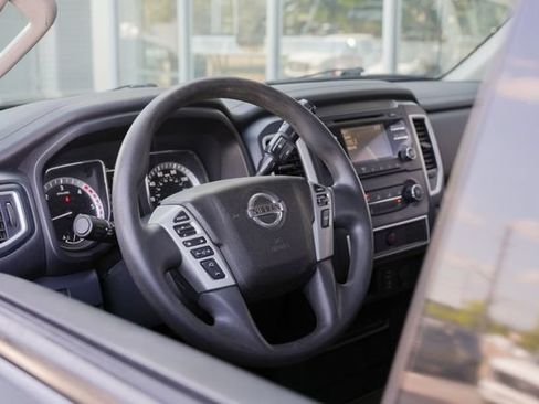 Used 2017 Nissan Titan S RWD image 27