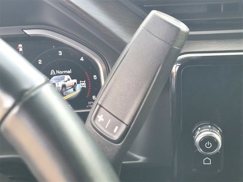 Used 2024 GMC Sierra 2500 AT4 image 22