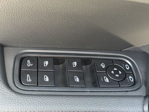 Certified 2026 Porsche Cayenne S AWD/4WD image 23