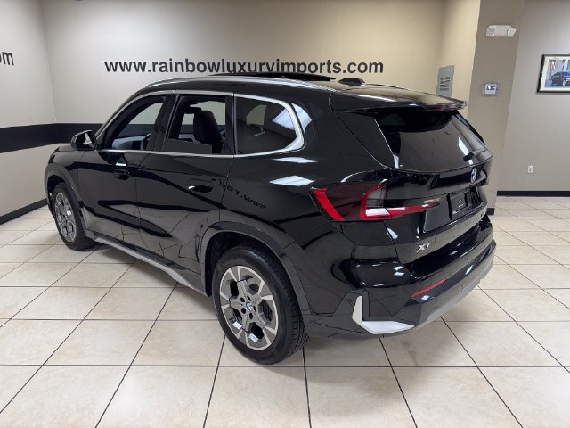 Used 2025 BMW X1 xDrive28i w/ Convenience Package AWD/4WD image 4