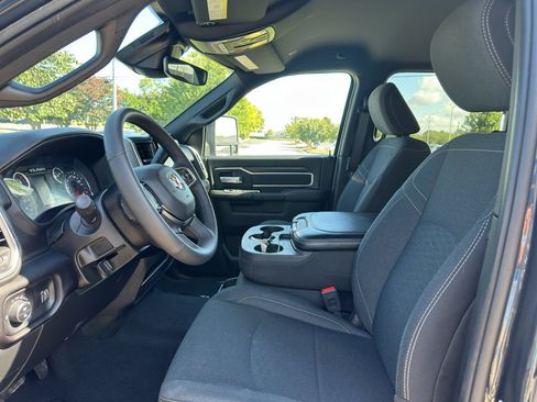 Used 2025 RAM 2500 Big Horn AWD/4WD image 19