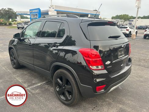 Used 2018 Chevrolet Trax Premier w/ Midnight Edition FWD image 7