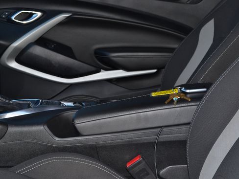 Used 2018 Chevrolet Camaro SS image 15