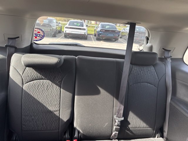 Used 2013 GMC Acadia SLE FWD image 13
