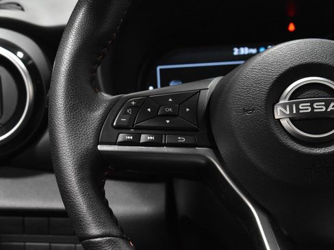 Used 2023 Nissan Kicks SR w/ SR Premium Package image 7