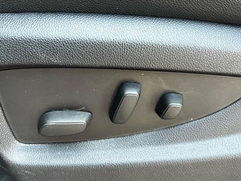 Used 2016 Chevrolet Silverado 1500 LTZ AWD/4WD image 20