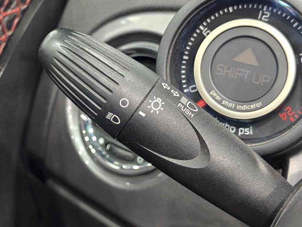 Used 2013 FIAT 500 Abarth w/ Comfort/Convenience Group FWD image 9
