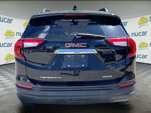 Used 2022 GMC Terrain SLE w/ Driver Convenience Package AWD/4WD image 3