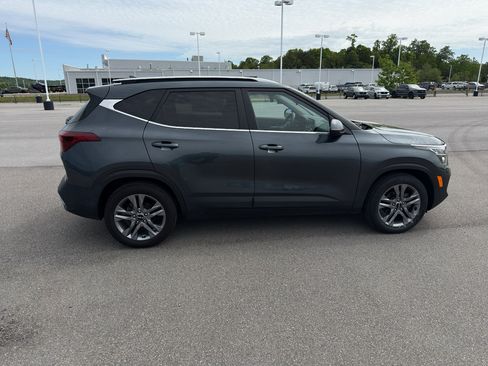 Used 2023 Kia Seltos S FWD image 9