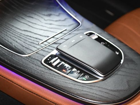 Used 2021 Mercedes-Benz E 450 4MATIC Coupe image 50