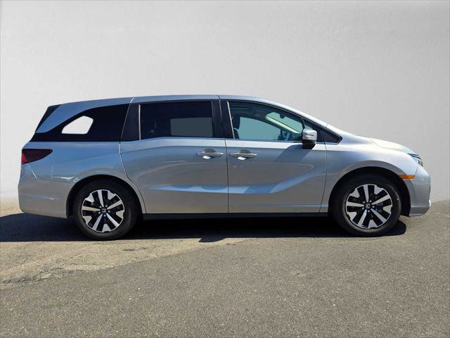 Used 2025 Honda Odyssey EX-L image 2