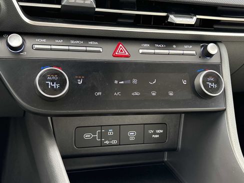 Used 2025 Hyundai Sonata SEL FWD image 17