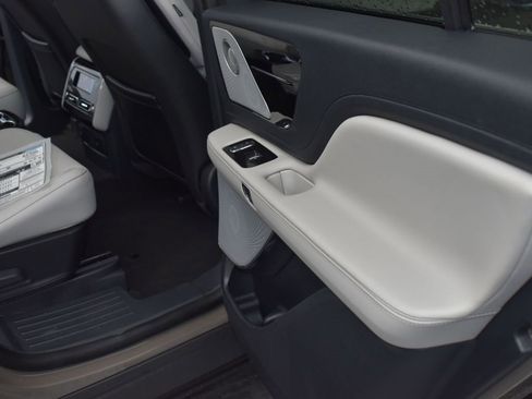 New 2025 Lincoln Aviator Reserve w/ Equipment Group 201A image 15