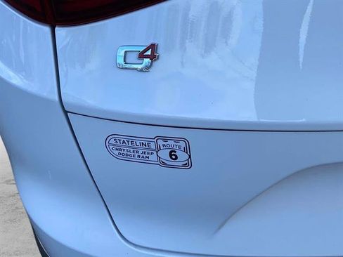 Used 2022 Alfa Romeo Stelvio Ti image 5