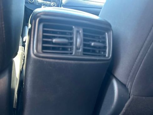 Used 2020 Nissan Rogue SV AWD/4WD image 37