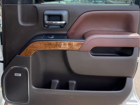 Used 2015 Chevrolet Silverado 1500 High Country w/ High Country Premium Package RWD image 32