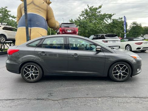 Used 2018 Ford Focus SEL FWD image 7