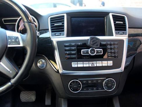 Used 2013 Mercedes-Benz ML 350 BlueTEC 4MATIC image 17