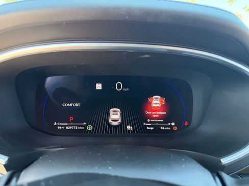 Used 2024 Acura MDX FWD w/ Technology Package image 16