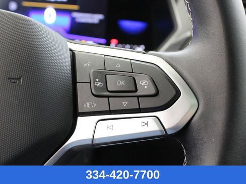 Certified 2023 Volkswagen Tiguan SE w/ Panoramic Sunroof Package image 26