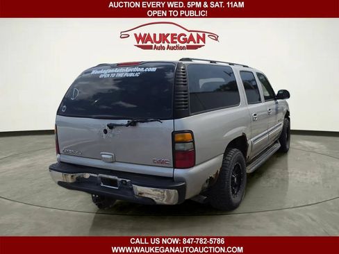 Used 2004 GMC Yukon XL SLE RWD image 5
